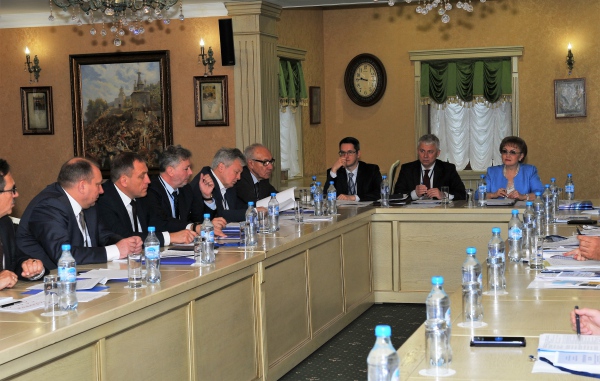 Заместитель председатель Контрольно-счетной палаты Липецкой области Г.П. Ларина 1 октября 2019 года приняла участие в работе стратегической сессии